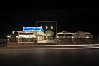 Sandy Hotel *
